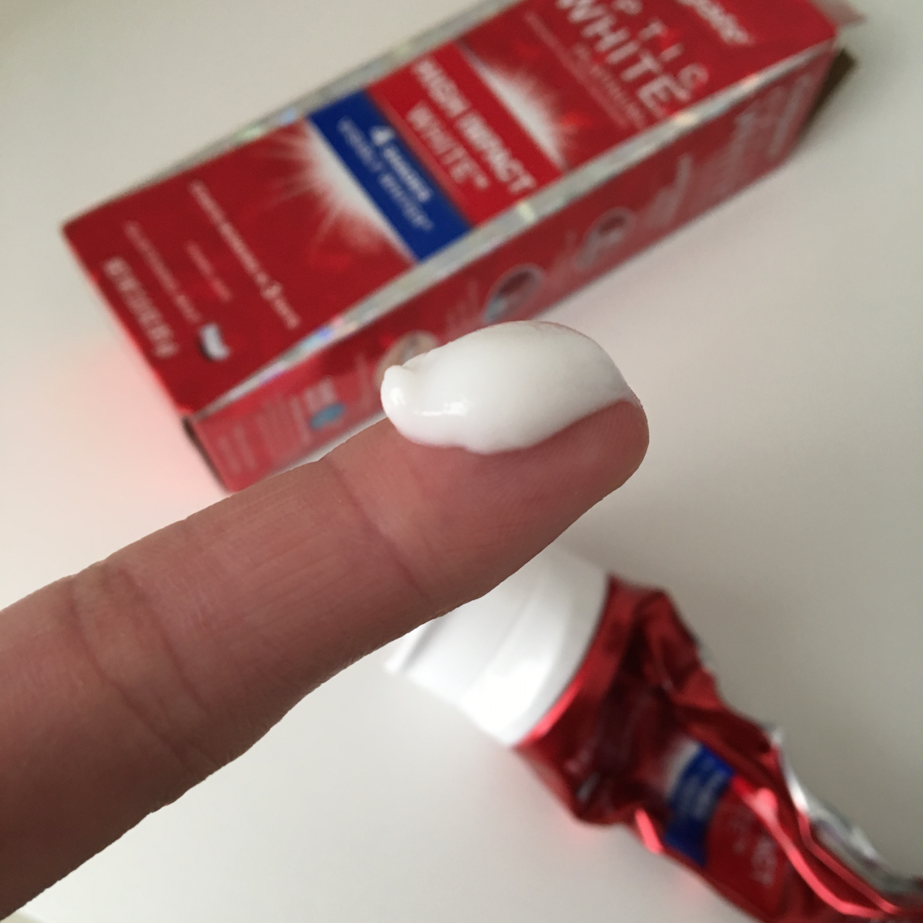 効果アリ!歯磨きで歯を白く!コルゲートの歯磨き粉 オプティックホワイト「ハイインパクト」使ってみた！
